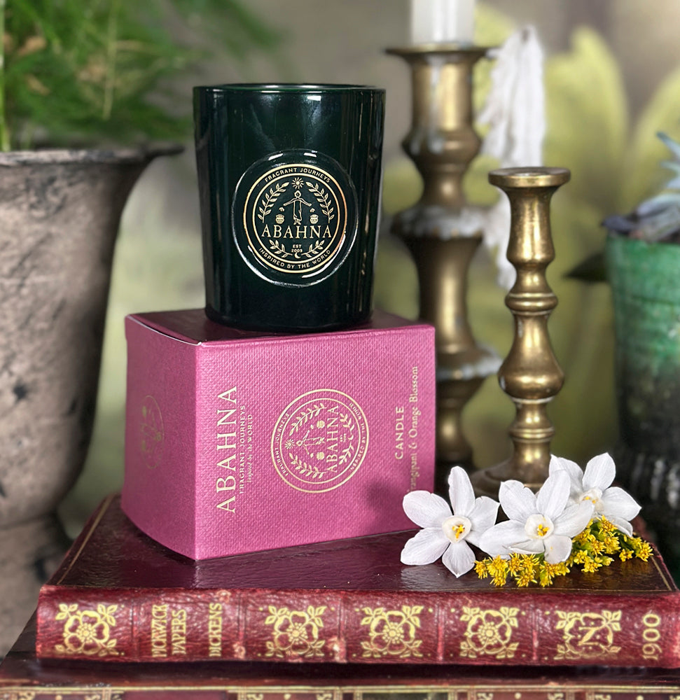 Hand-poured natural wax votive candle with floral scent – Abahna