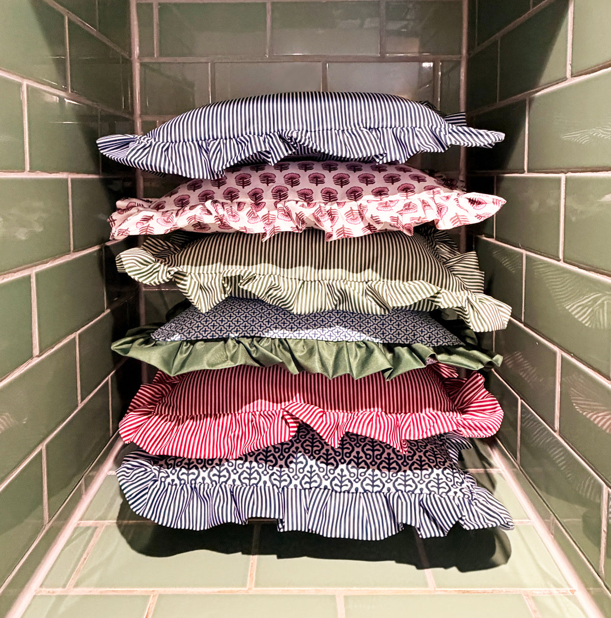 The Original Bath Pillow by Abahna® Riviera Stripe (Green) Unboxed