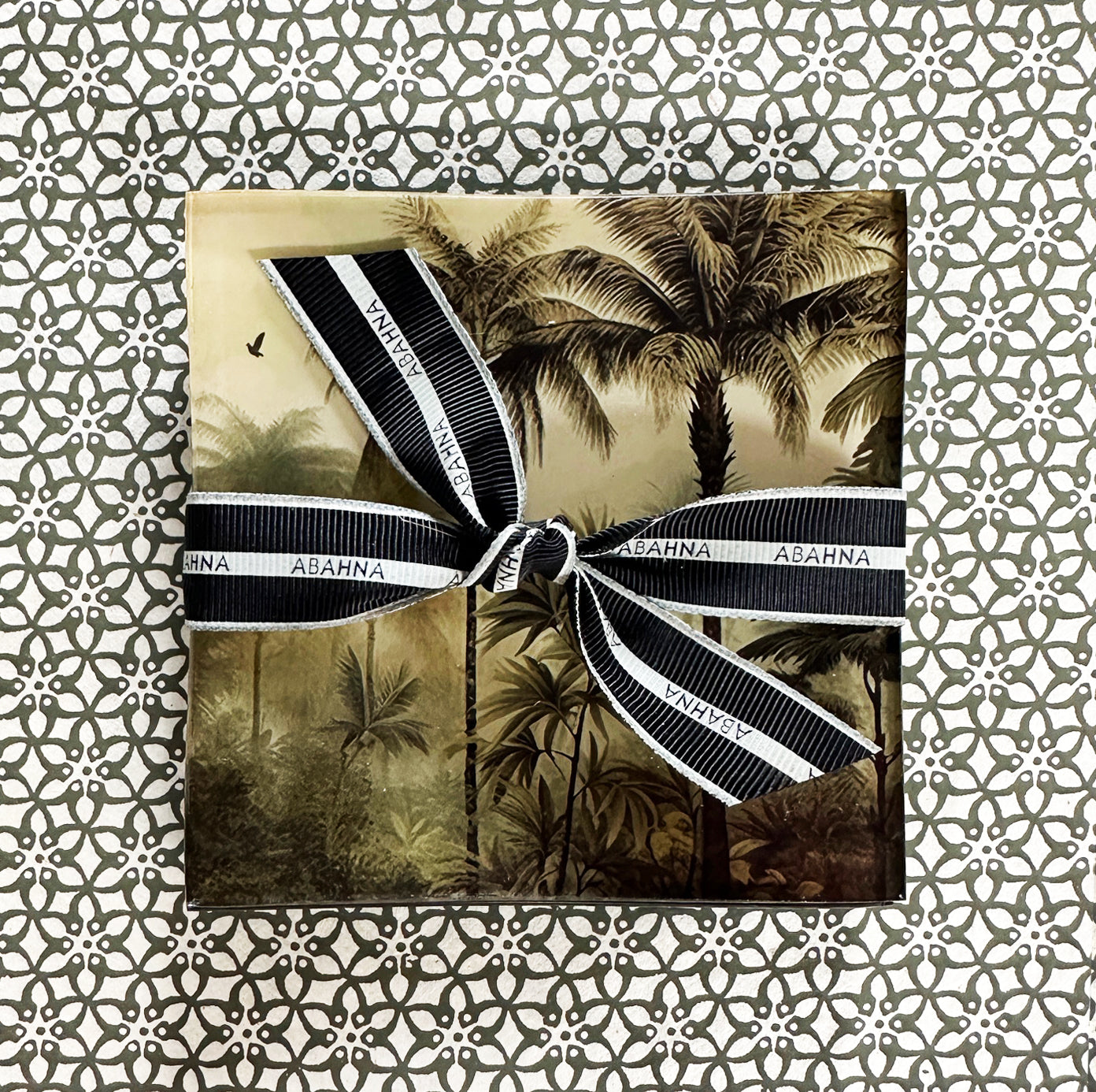 Set of 2 Vintage Palm Trinket Trays