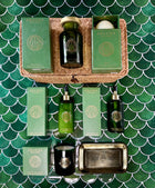 Bath Connoisseur's Hamper - White Grapefruit & May Chang